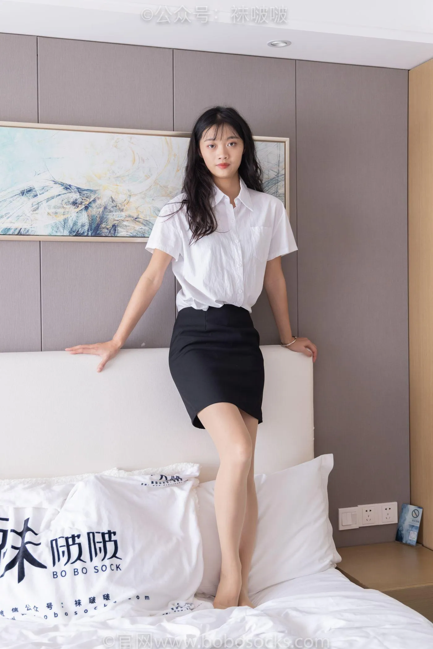 [BoBoSocks袜啵啵]NO.071 涵涵-OL制服、高跟鞋、肉丝 [145P]插图3